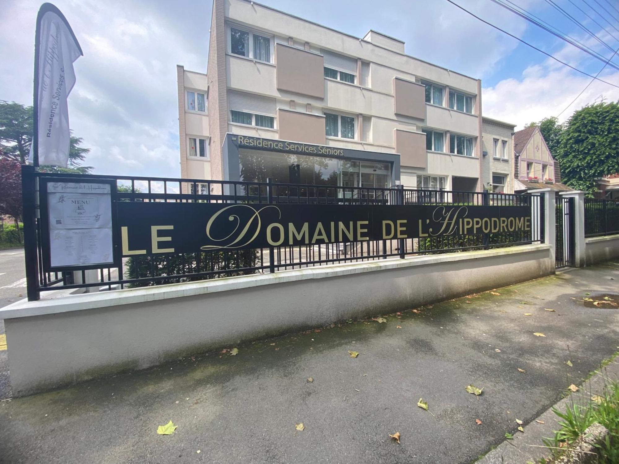 Les Appartements De L'Hippodrome Lambersart Luaran gambar